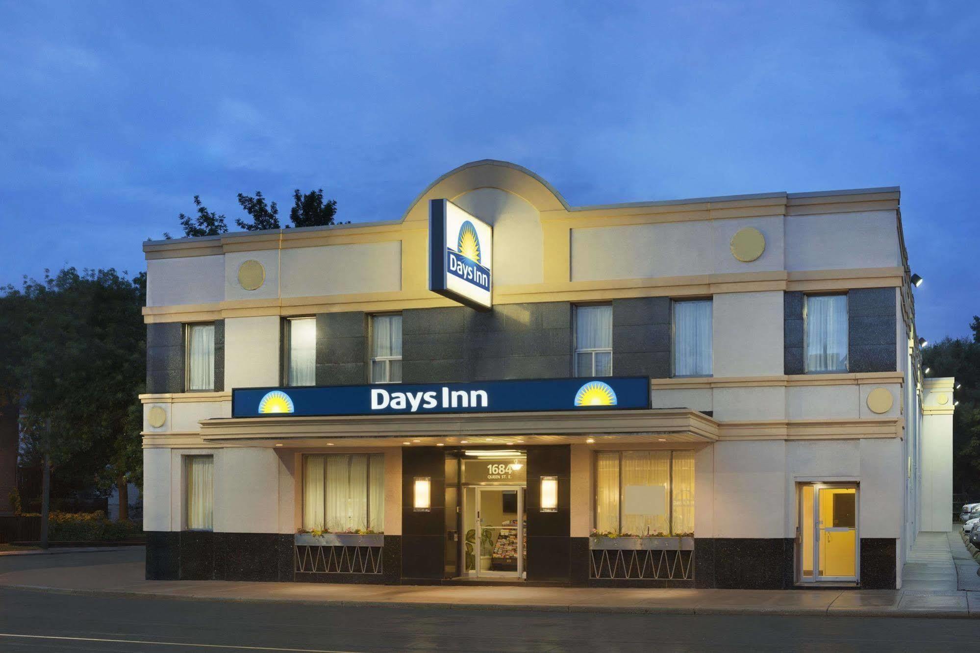 Days Inn By Wyndham Toronto East Beaches Exteriér fotografie